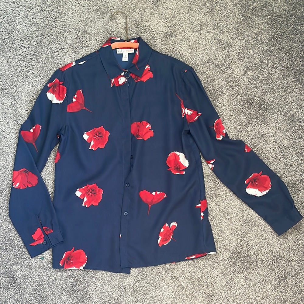 Navy blouse with red floral print. Gently worn. XS.